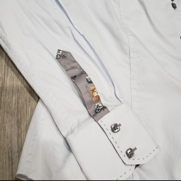 Jared Lang Designer button up shirt Women's Size 5 pale blue - Picture 6 of 10